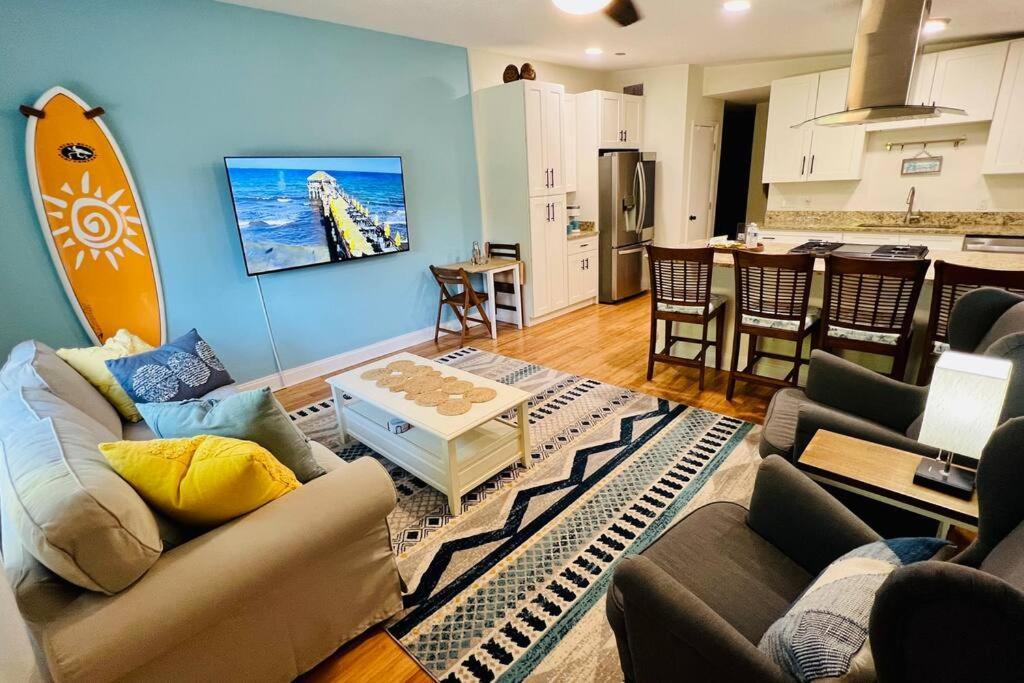 Luxury 2/2 Private Oasis W/Hot Tub Walk To Beach Cape Canaveral Luaran gambar